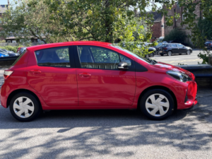 2017 Toyota Yaris 1.0 Vvt-I Active Hatchback 5dr Petrol Manual Euro 6 (69 Ps) in Red — image 6