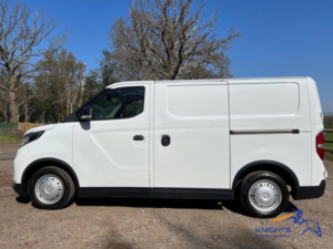 2023 Maxus Edeliver 3 50.23kwh Auto Fwd L1 5dr in White — image 3
