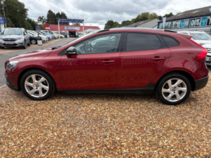 2015 Volvo V40 Cross Country 2.0 D2 Lux Auto Euro 6 (s/s) 5dr in Red — image 4