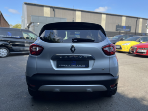 2015 Renault Captur 1.5 Signature Nav Dci 90 in Silver — image 3