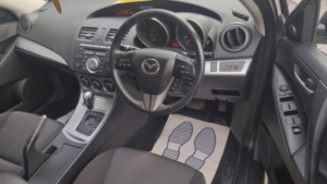 2009 Mazda Mazda3 2.0 Ts2 Auto Euro 5 5dr in Silver — image 3
