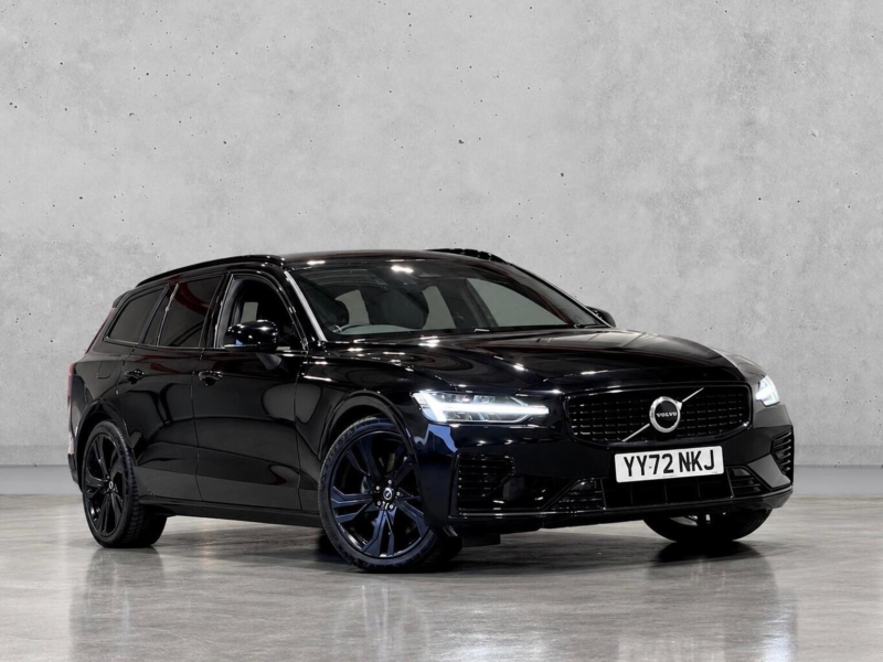 2022 Volvo V60 2.0h T6 Recharge 18.8kwh Plus Dark Auto AWD Euro 6 (s/s) 5dr in Black — image 1