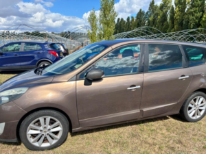 2009 Renault Grand Scenic 2.0 Dci Privilege Euro 5 5dr in Bronze — image 4