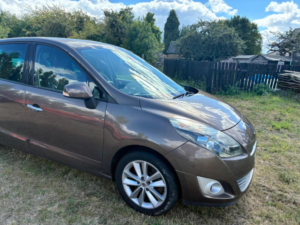 2009 Renault Grand Scenic 2.0 Dci Privilege Euro 5 5dr in Bronze — image 5