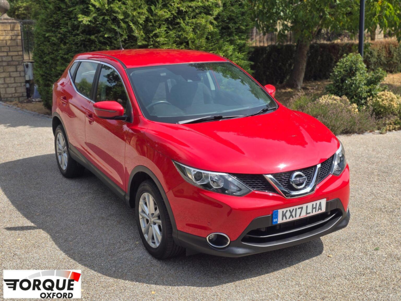 2017 Nissan Qashqai 1.2 Dig-T Acenta Xtron 2WD Euro 6 (s/s) 5dr in Red — image 1