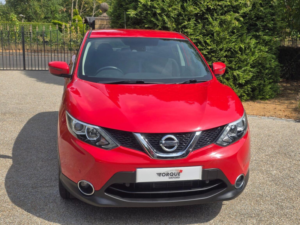 2017 Nissan Qashqai 1.2 Dig-T Acenta Xtron 2WD Euro 6 (s/s) 5dr in Red — image 3