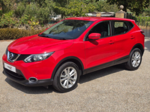 2017 Nissan Qashqai 1.2 Dig-T Acenta Xtron 2WD Euro 6 (s/s) 5dr in Red — image 5