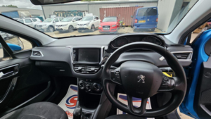 2013 Peugeot 208 1.2 Vti Active Euro 5 5dr in Blue — image 6