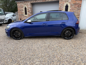 2019 Volkswagen Golf 2.0 Tsi R in Blue — image 4