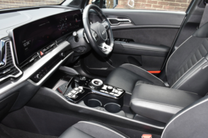 2025 Kia Sportage 1.6 T-Gdi Mhev Gt-Line S SUV 5dr Petrol Hybrid Dct Euro 6 (s/s) (157 Bhp) in Silver — image 4