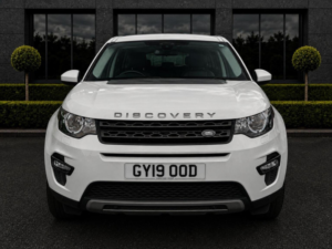 2019 Land Rover Discovery Sport 2.0 Td4 Se Tech Auto 4WD Euro 6 (s/s) 5dr in White — image 2