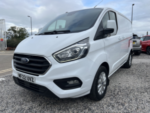 2022 Ford Transit Custom 2.0 Transit Custom Limited Van 300 L1 2.0l Ecoblue 130ps Fwd 6 Speed Manual in White — image 3