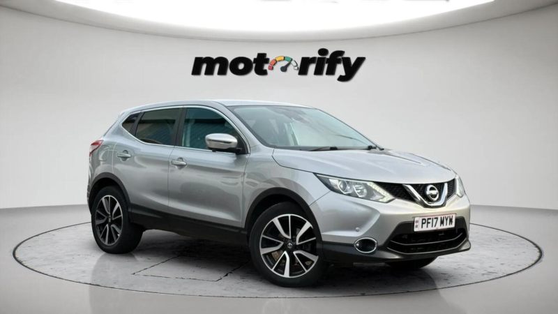 2017 Nissan Qashqai 1.5 Dci N-Connecta 2WD Euro 6 (s/s) 5dr in Silver — image 1