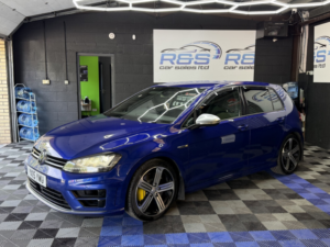 2015 Volkswagen Golf 2.0 Tsi Bluemotion Tech R in Blue — image 6
