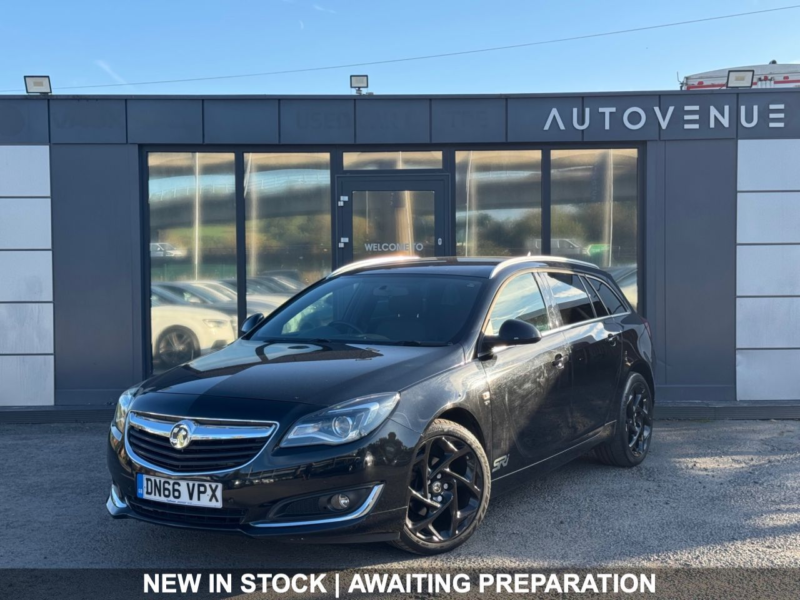 2016 Vauxhall Insignia 1.6 Cdti Sri Vx Line Nav Sports Tourer 5dr Diesel Manual Euro 6 (s/s) (136 Ps) in Black — image 1