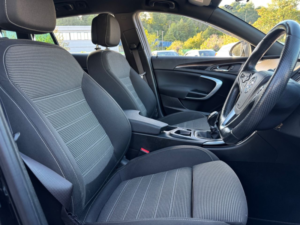 2016 Vauxhall Insignia 1.6 Cdti Sri Vx Line Nav Sports Tourer 5dr Diesel Manual Euro 6 (s/s) (136 Ps) in Black — image 4