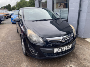 2012 Vauxhall Corsa 1.4 16v Sxi in Black — image 5
