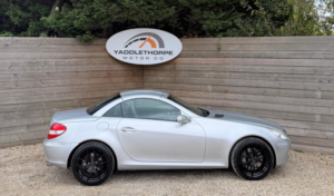 2004 Mercedes-Benz Slk 3.5 Slk350 in Silver — image 3