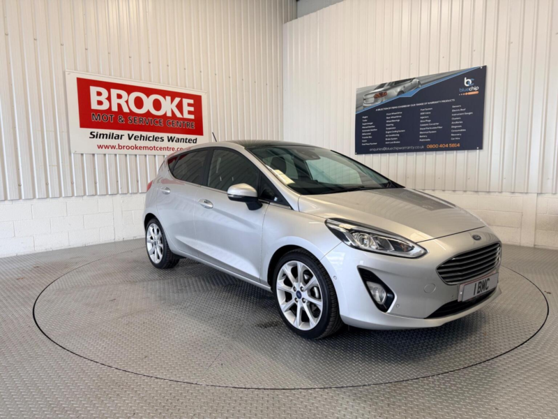 2018 Ford Fiesta 1.0t Ecoboost Titanium Euro 6 (s/s) 5dr in Silver — image 1