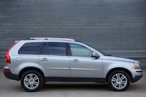 2010 Volvo Xc90 2.4 D5 Se Geartronic AWD 5dr in Silver — image 3