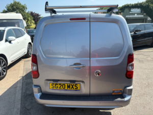 2020 Vauxhall Combo 1.6 Turbo D 2300 Limited Edition Nav Panel Van 4dr Diesel Manual L2 H1 Euro 6 (s/s) (100 Ps) in Grey — image 6