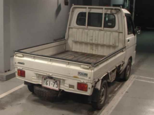 2004 Daihatsu Hijet Truck 4WD Farm Pack in White — image 4