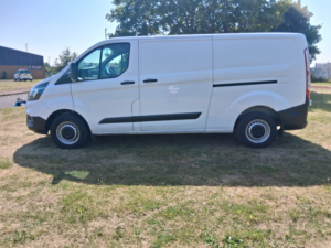 2023 Ford Transit Custom 2.0 300 Ecoblue Panel Van 5dr Diesel Manual L2 H1 Euro 6 (s/s) (130 Ps) in White — image 2