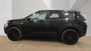2016 Land Rover Discovery Sport 2.0 Td4 Se Tech Auto 4WD Euro 6 (s/s) 5dr in Black — image 6