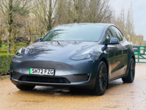 2022 Tesla Model Y (dual Motor) Long Range Auto 4wde 5dr in Grey — image 2