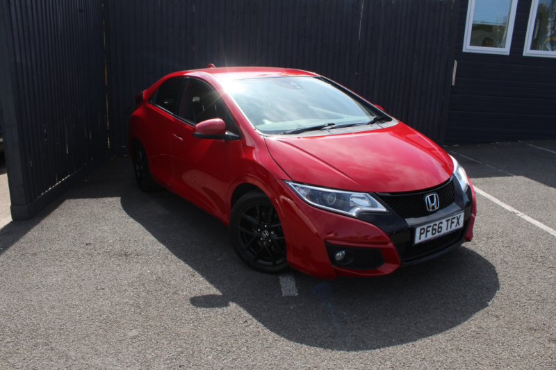 2016 Honda Civic 1.4 I-Vtec Sport in Red — image 1