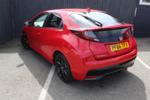 2016 Honda Civic 1.4 I-Vtec Sport in Red — image 2