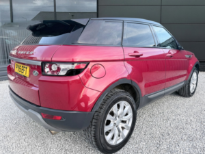 2015 Land Rover Range Rover Evoque 2.2 Sd4 Pure Tech in Red — image 3