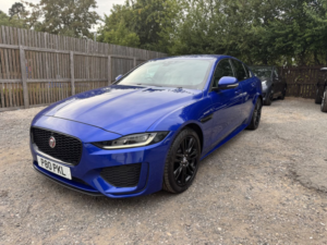 2019 Jaguar Xe 2.0 P250i R-Dynamic S Saloon 4dr Petrol Auto Euro 6 (s/s) (250 Ps) in Blue — image 3
