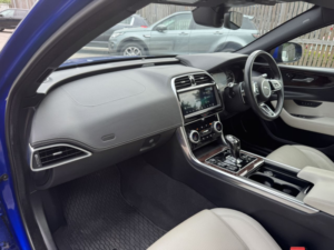 2019 Jaguar Xe 2.0 P250i R-Dynamic S Saloon 4dr Petrol Auto Euro 6 (s/s) (250 Ps) in Blue — image 6