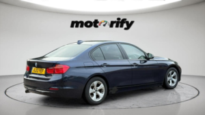 2013 BMW 3 Series 2.0 320d Ed Efficientdynamics Auto Euro 5 (s/s) 4dr in Blue — image 6