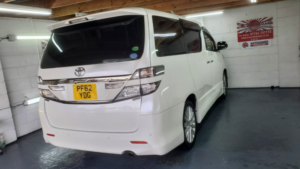 2012 Toyota Vellfire 2.4 Lounge Seats in White — image 5