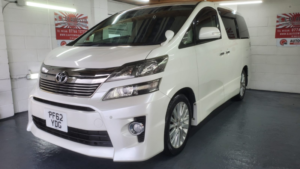 2012 Toyota Vellfire 2.4 Lounge Seats in White — image 6