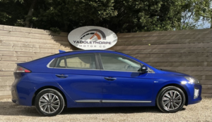 2020 Hyundai Ioniq Ioniq Ev Prem 38.3kwh My20 in Blue — image 2