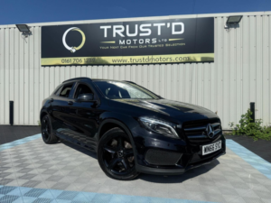 2016 Mercedes-Benz Gla 2.1 Gla220d Amg Line (premium) 7g-Dct 4matic Euro 6 (s/s) 5dr in Black — image 3