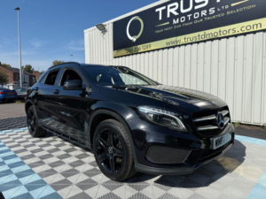 2016 Mercedes-Benz Gla 2.1 Gla220d Amg Line (premium) 7g-Dct 4matic Euro 6 (s/s) 5dr in Black — image 4