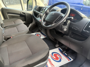 2022 Peugeot Boxer 2.2 Boxer Professional 335 L3h2 Bluehdi 140 S&s 6-Speed Manual in Grey — image 6