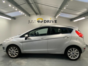 2015 Ford Fiesta 1.0t Ecoboost Titanium Hatchback 5dr Petrol Manual Euro 6 (s/s) (100 Ps) in Silver — image 3