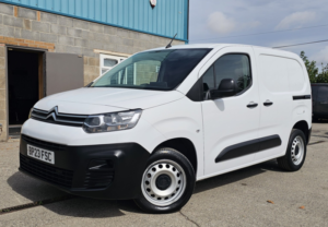 2023 Citroen Berlingo 1.5 Berlingo Van M Bluehdi 100 S&s 6-Speed Manual 1000 Enterprise Edition in White — image 3