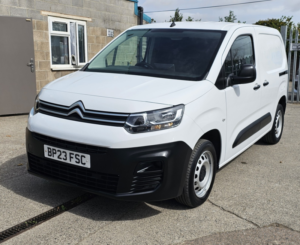 2023 Citroen Berlingo 1.5 Berlingo Van M Bluehdi 100 S&s 6-Speed Manual 1000 Enterprise Edition in White — image 6
