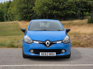 2014 Renault Clio 1.5 Dci Dynamique Medianav Hatchback 5dr Diesel Manual Euro 5 (s/s) (90 Ps) in Blue — image 2
