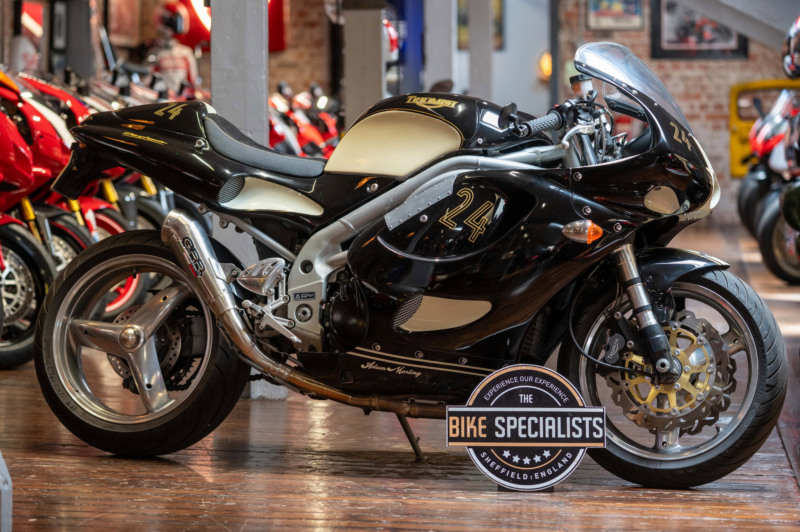 1998 Triumph Daytona T595 Daytona T595 Classic Custom in Black — image 1