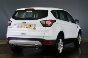 2017 Ford Kuga 1.5 T Ecoboost Zetec in White — image 4