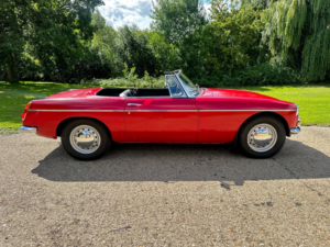 1966 MG Mgb 1.8 Roadster in Red — image 5