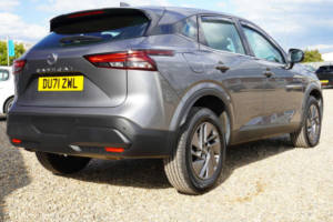 2021 Nissan Qashqai 1.3 Dig-T Mhev Acenta Premium Euro 6 (s/s) 5dr in Grey — image 2