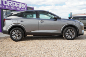 2021 Nissan Qashqai 1.3 Dig-T Mhev Acenta Premium Euro 6 (s/s) 5dr in Grey — image 6